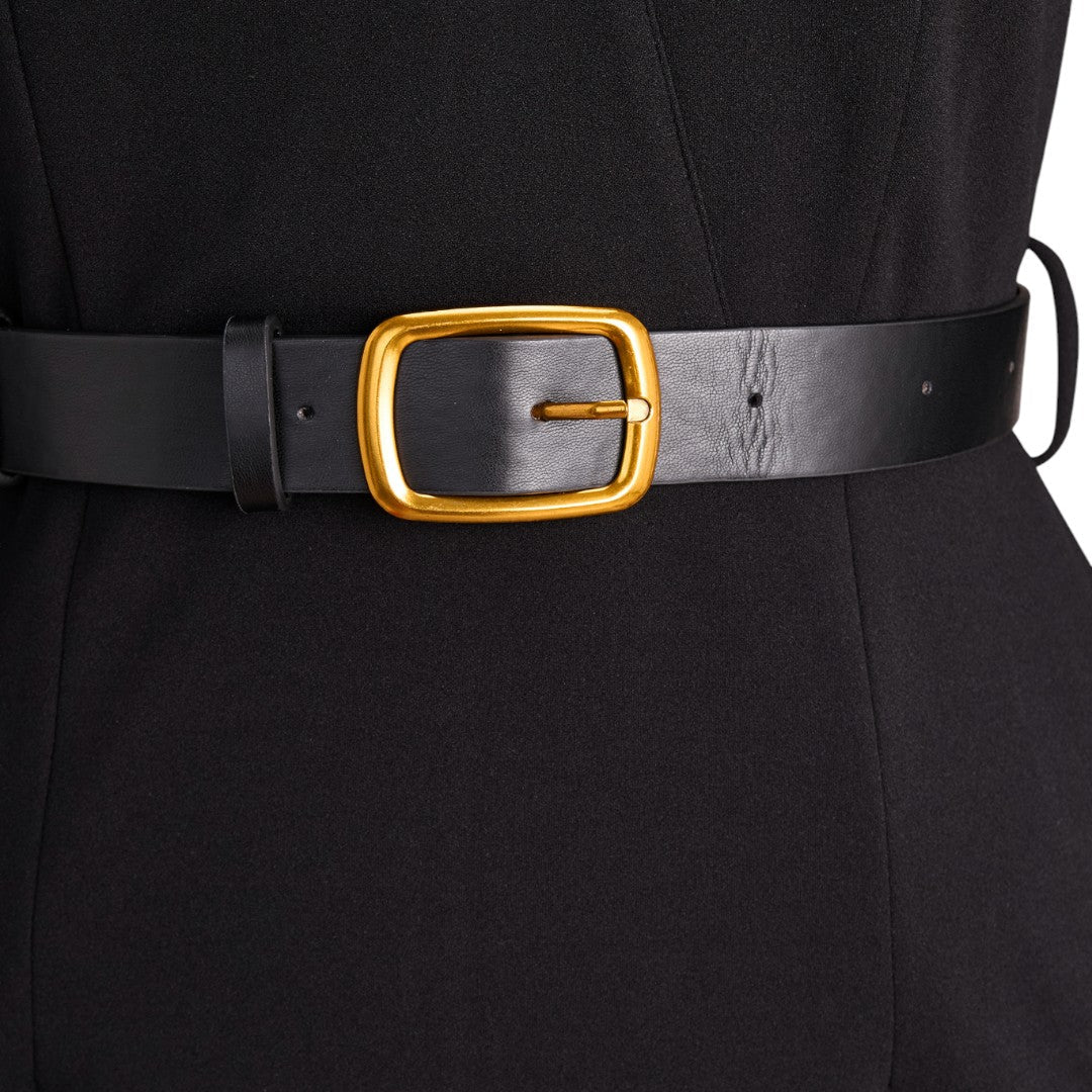 Marina | Vestido negro refinado con cinturón de regalo