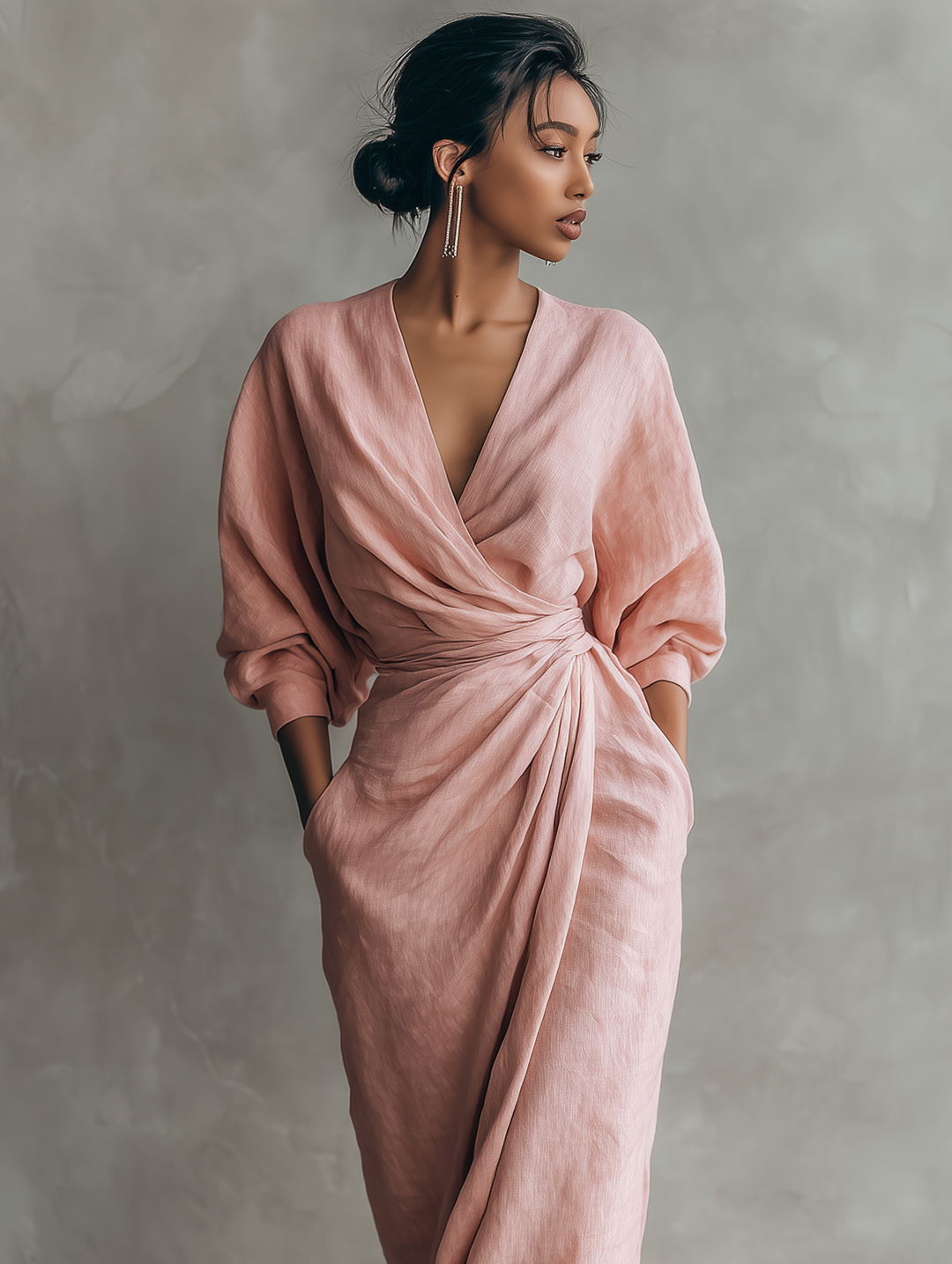 VESTIDO MAXI MINIMALISTA DE LINO CON ESCOTE EN V