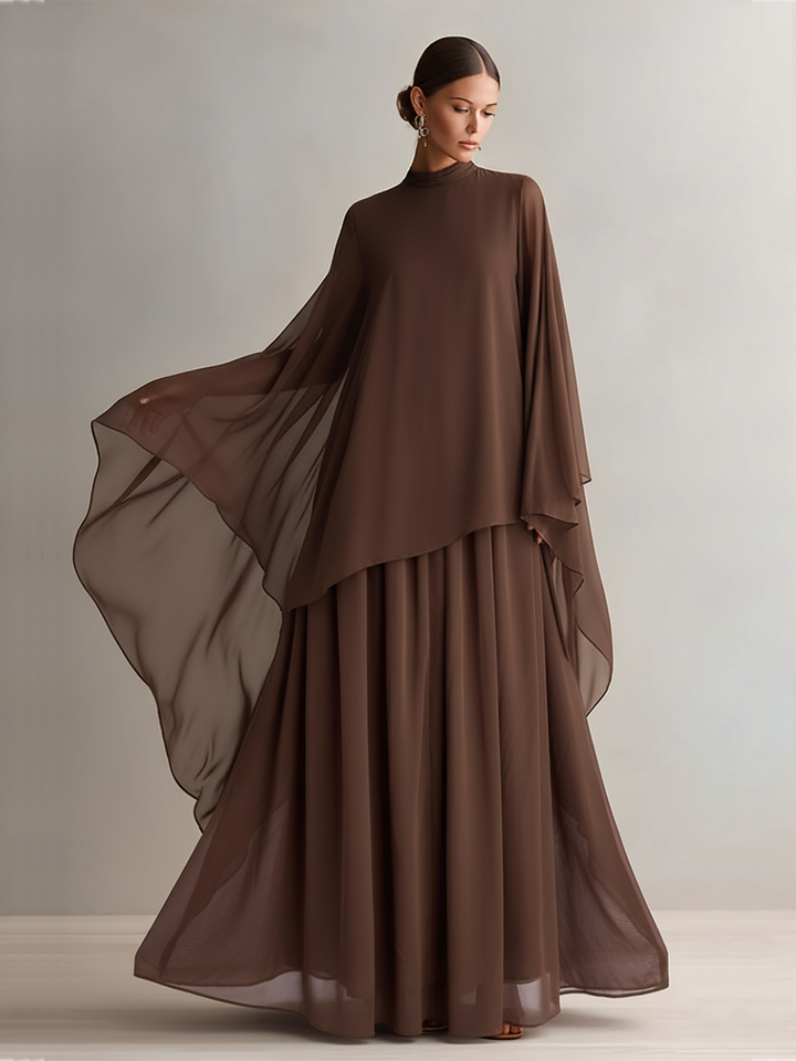 VESTIDO MAXI DE CHIFÓN CON DISEÑO TIPO CAPA Y CUELLO ALTO