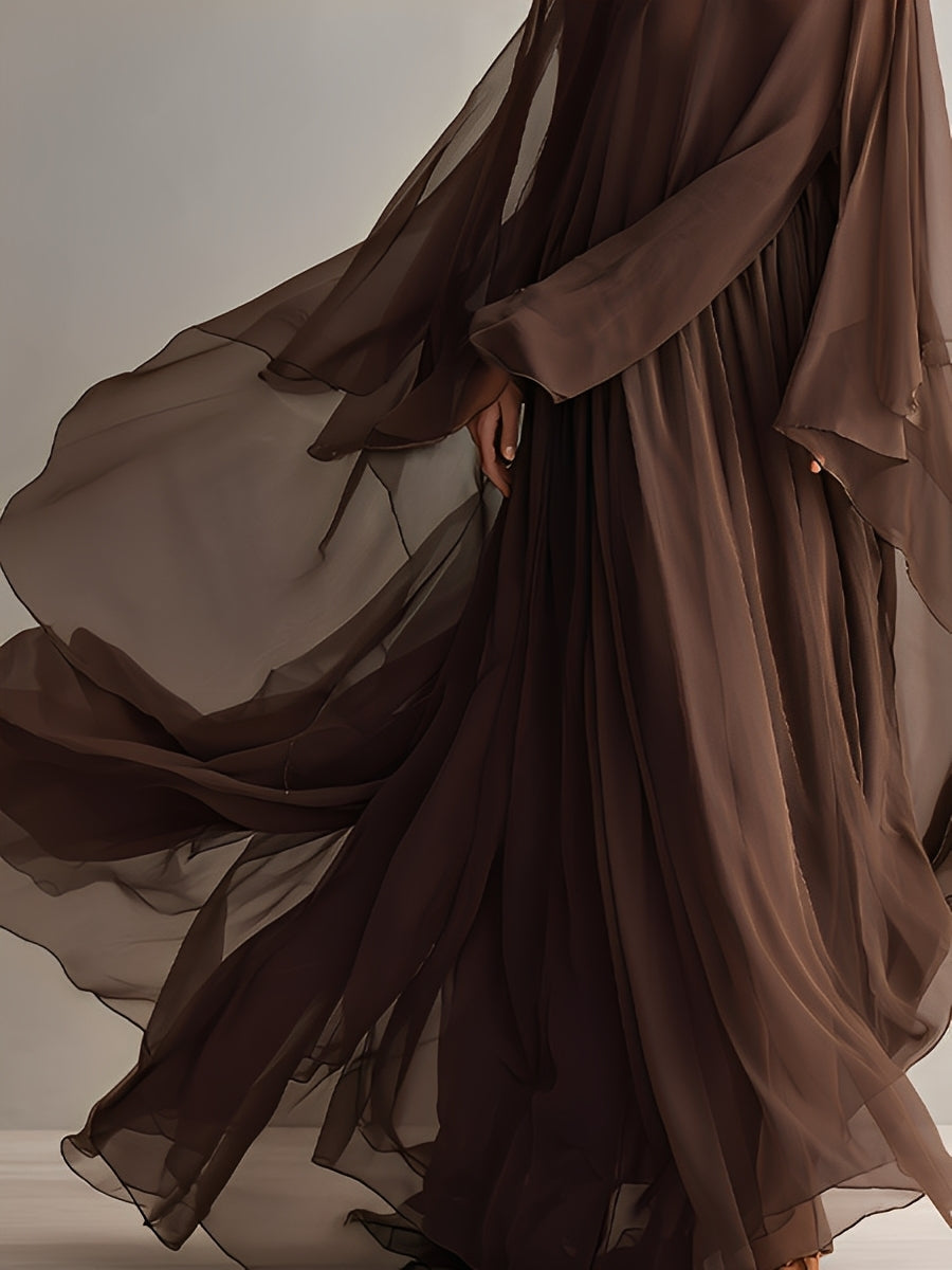 VESTIDO MAXI DE CHIFÓN CON DISEÑO TIPO CAPA Y CUELLO ALTO