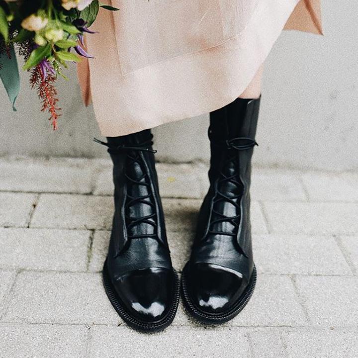 Gabriela | Botas De Cuero Sintético Negro De Alta Calidad