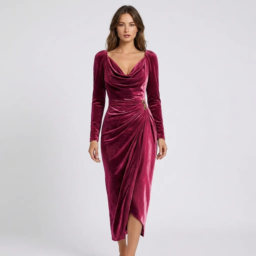 Paula | Vestido de terciopelo plisado que favorece la figura
